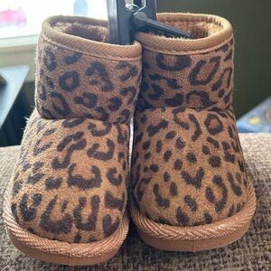 Lullaby Lane Leopard Print Faux Suede/Fur Baby Booties Size 4 NWT
